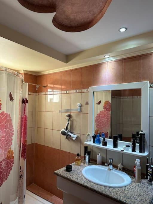 Kámpos Lux House With Gardenヴィラ エクステリア 写真